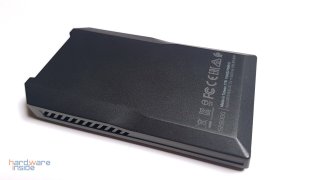 ADATA SE900G Solid State Drive - 10.jpg
