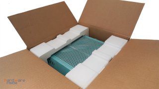 thermaltake-the-tower-100-turquoise-mini-verpackung-offen.JPG