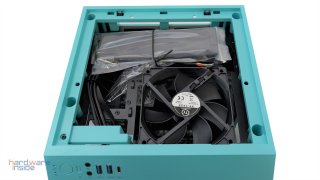 thermaltake-the-tower-100-turquoise-mini-zubehoer-1.JPG