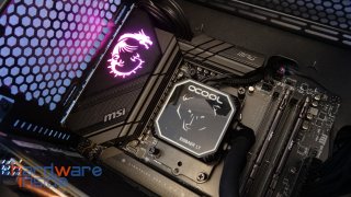 MSI MPG B650 Carbon Praxis