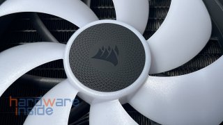 Corsair-iCUE-LINK-TITAN-420-RX-RGB-012.JPG