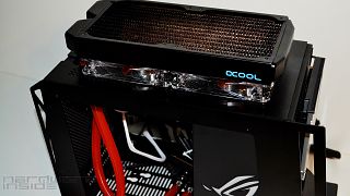 Lian Li PC-Q17 ROG Style