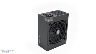 LC-Power LC1000 V2.4 Platinum (19).jpg