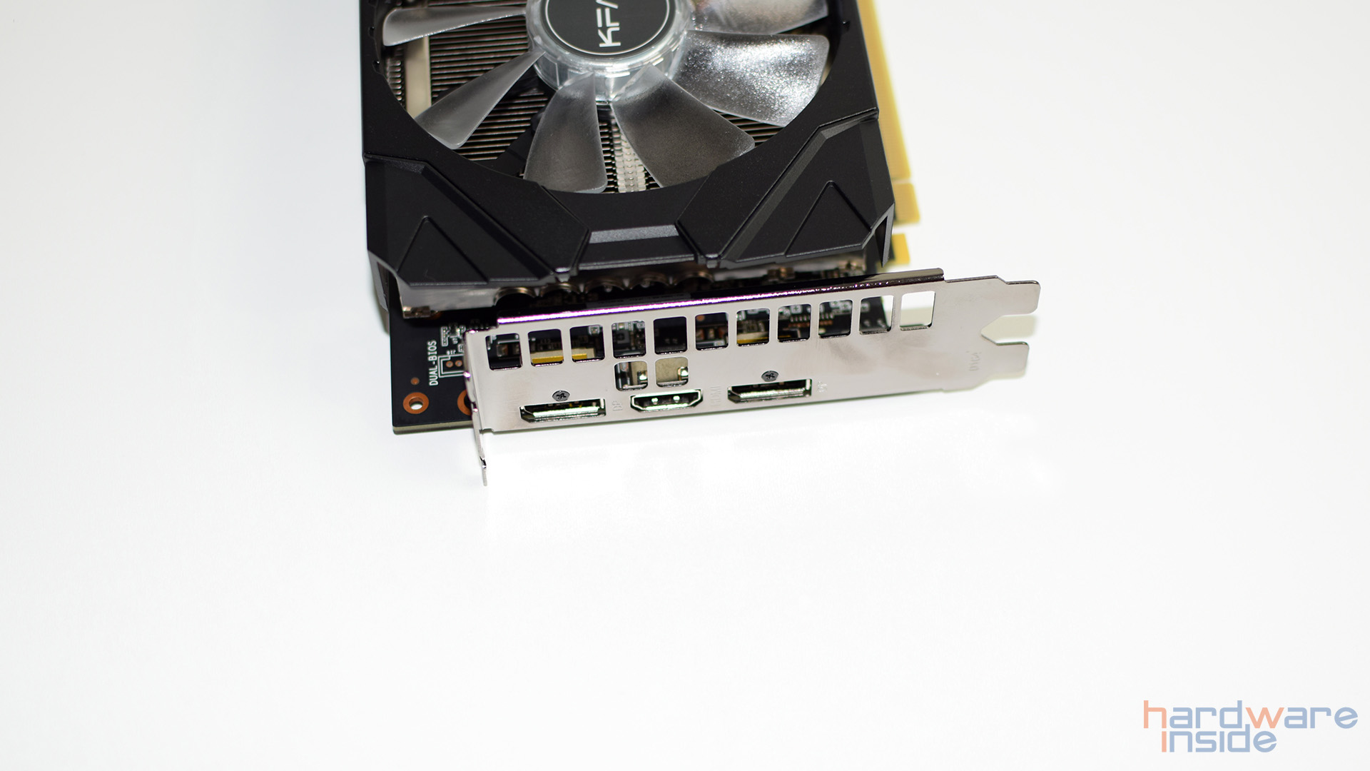 8GB KFA2 GeForce RTX 2060 SUPER EX [1-Click OC] 21.jpg