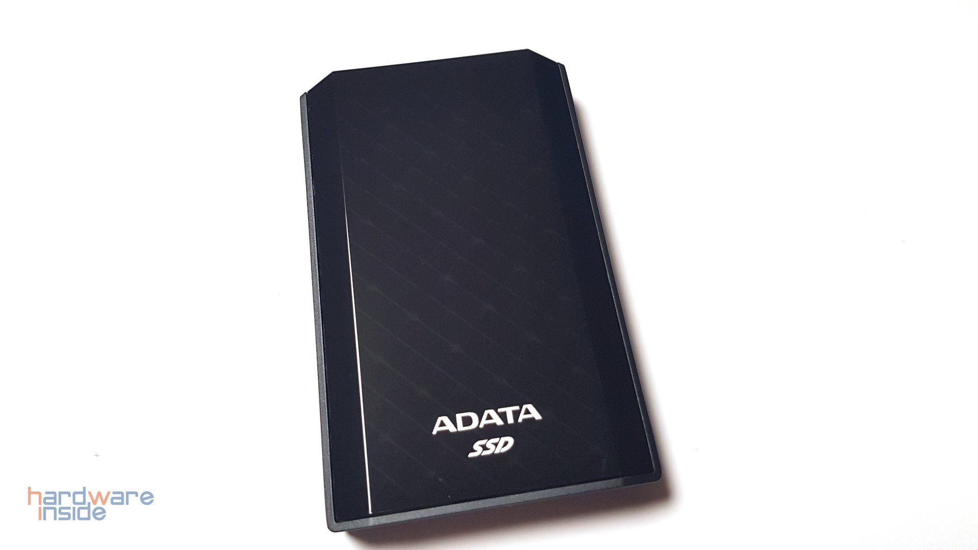 ADATA SE900G Solid State Drive - 5.jpg