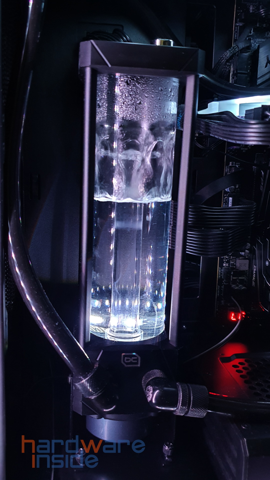 Alphacool Eisbecher Aurora D5 -10.jpg
