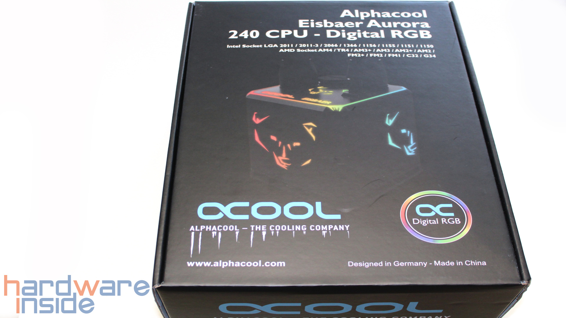 Alphacool_Eisbaer_Aurora_240_Verpackung_1_neu.jpg