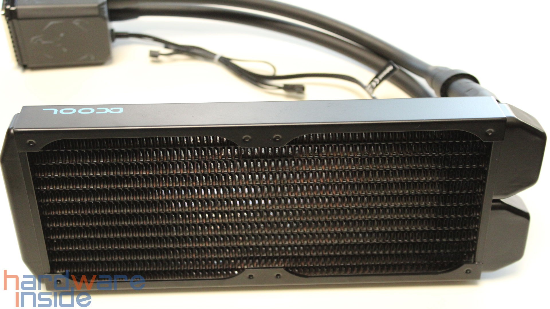 Alphacool_Eisbaer_Aurora_Radiator_2.jpg