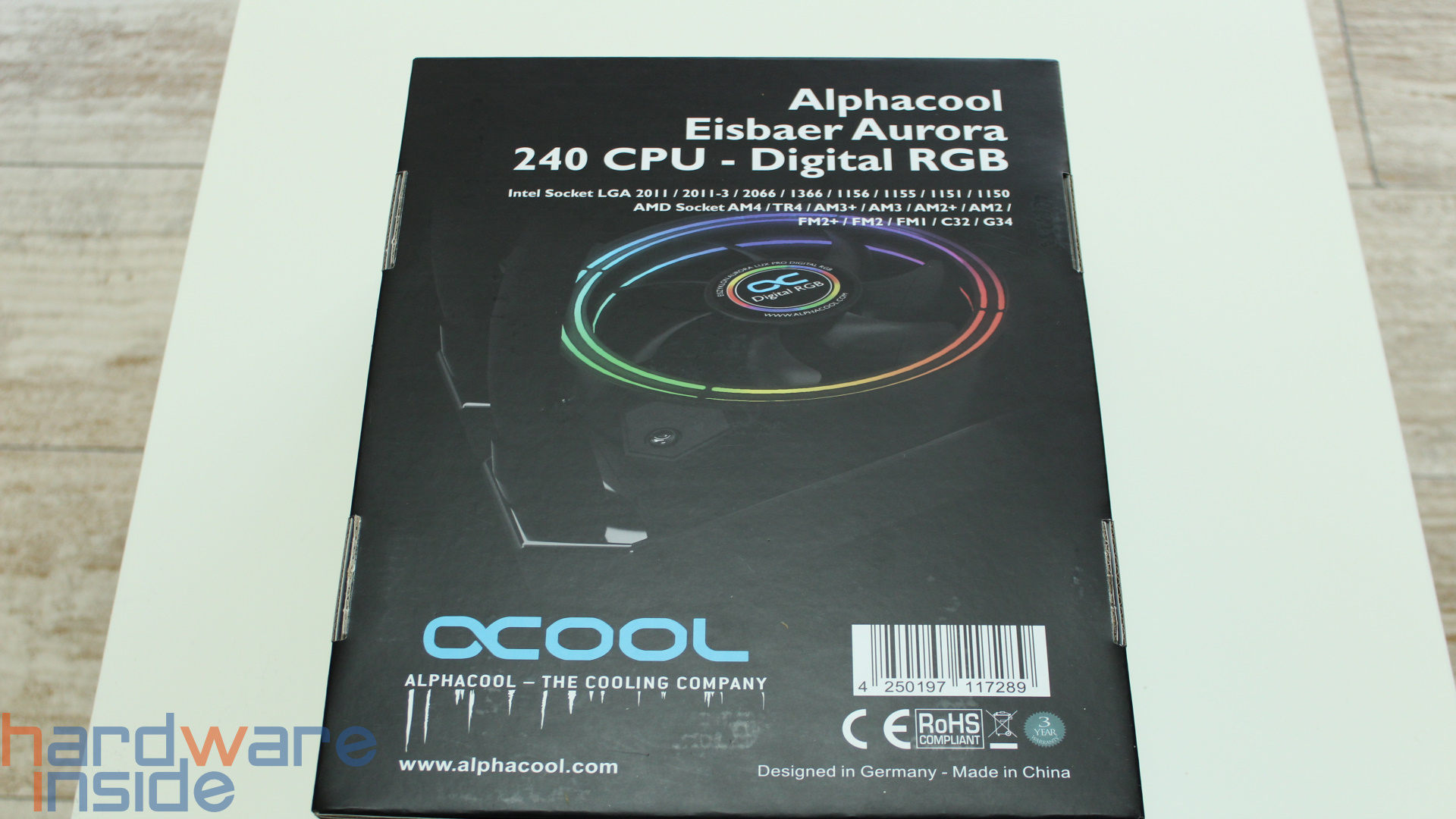 Alphacool_Eisbaer_Aurora_Verpackung_2.jpg