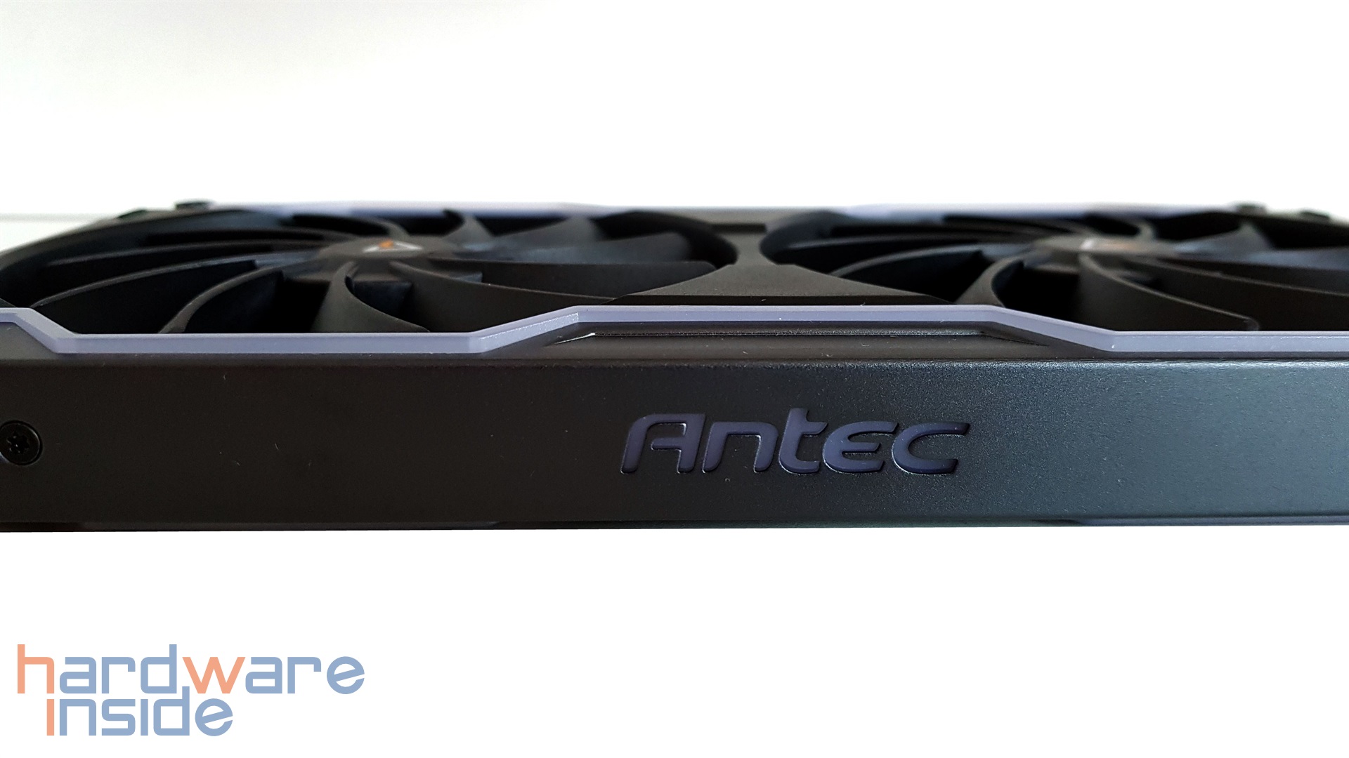 Antec PRIZM Matrix - 10.jpg