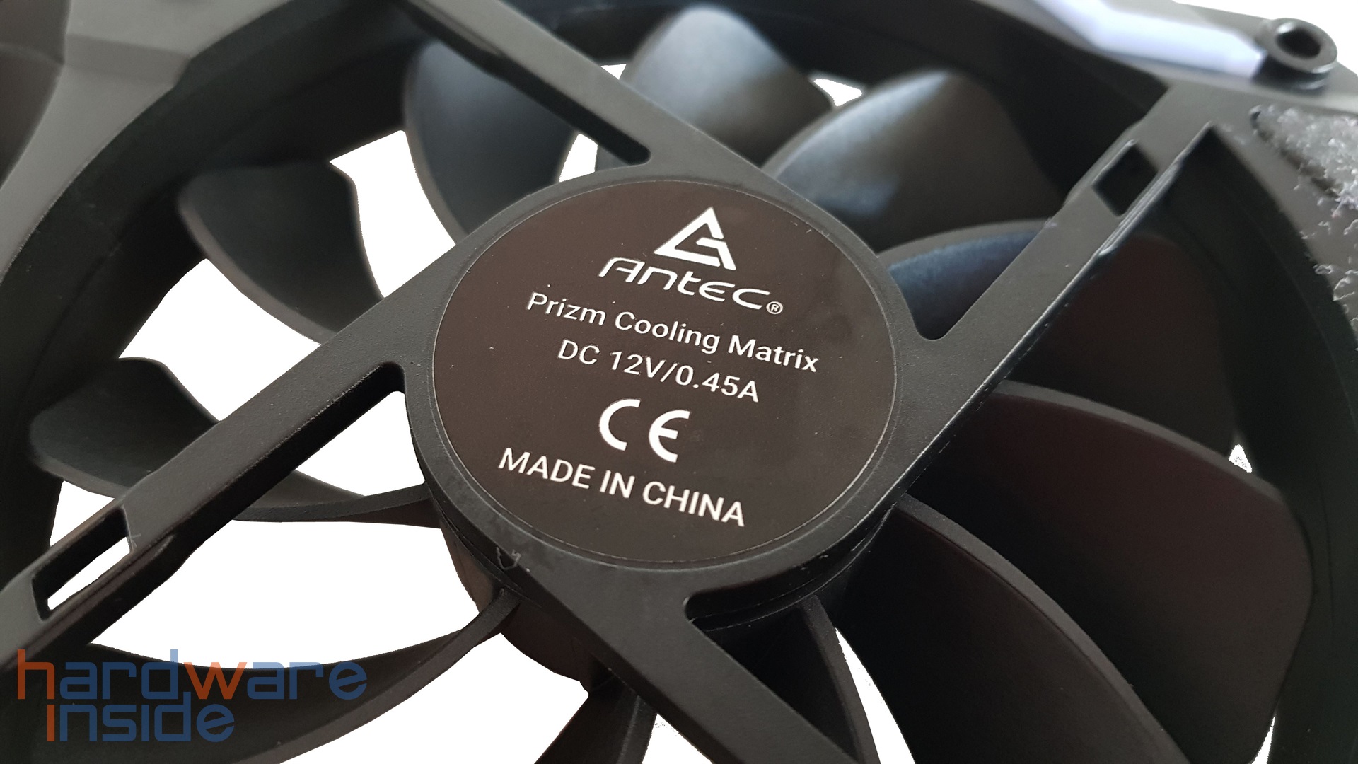 Antec PRIZM Matrix - 16.jpg