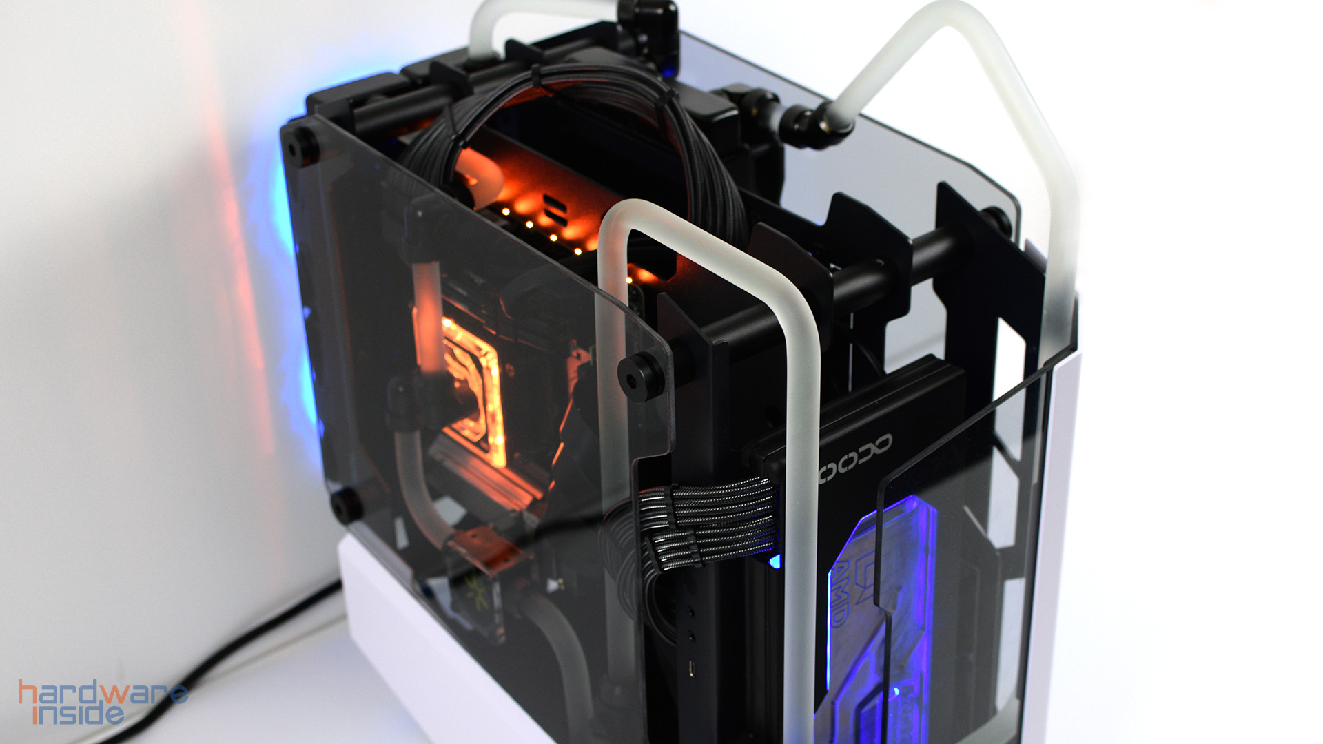 Antec Striker Praxis (5).jpg