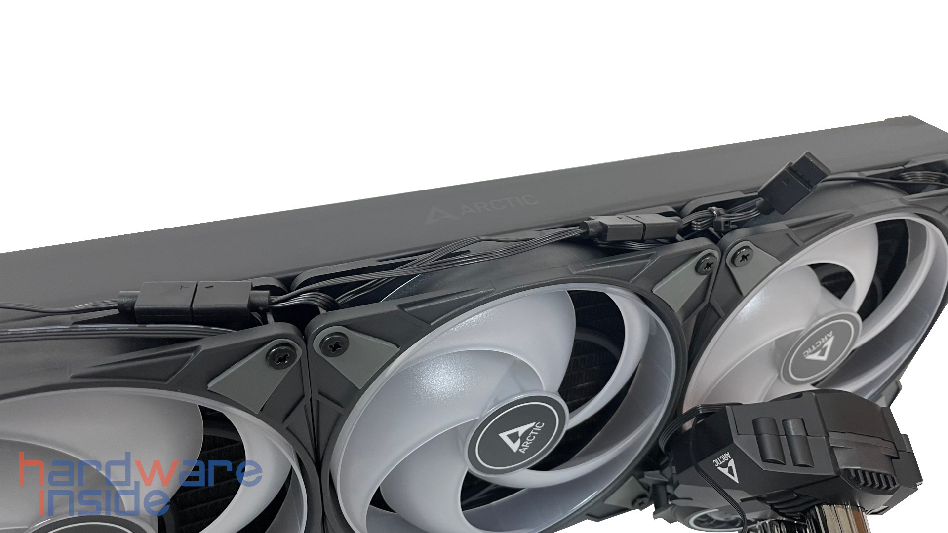 ARCTIC Liquid Freezer II 420 A-RGB_7