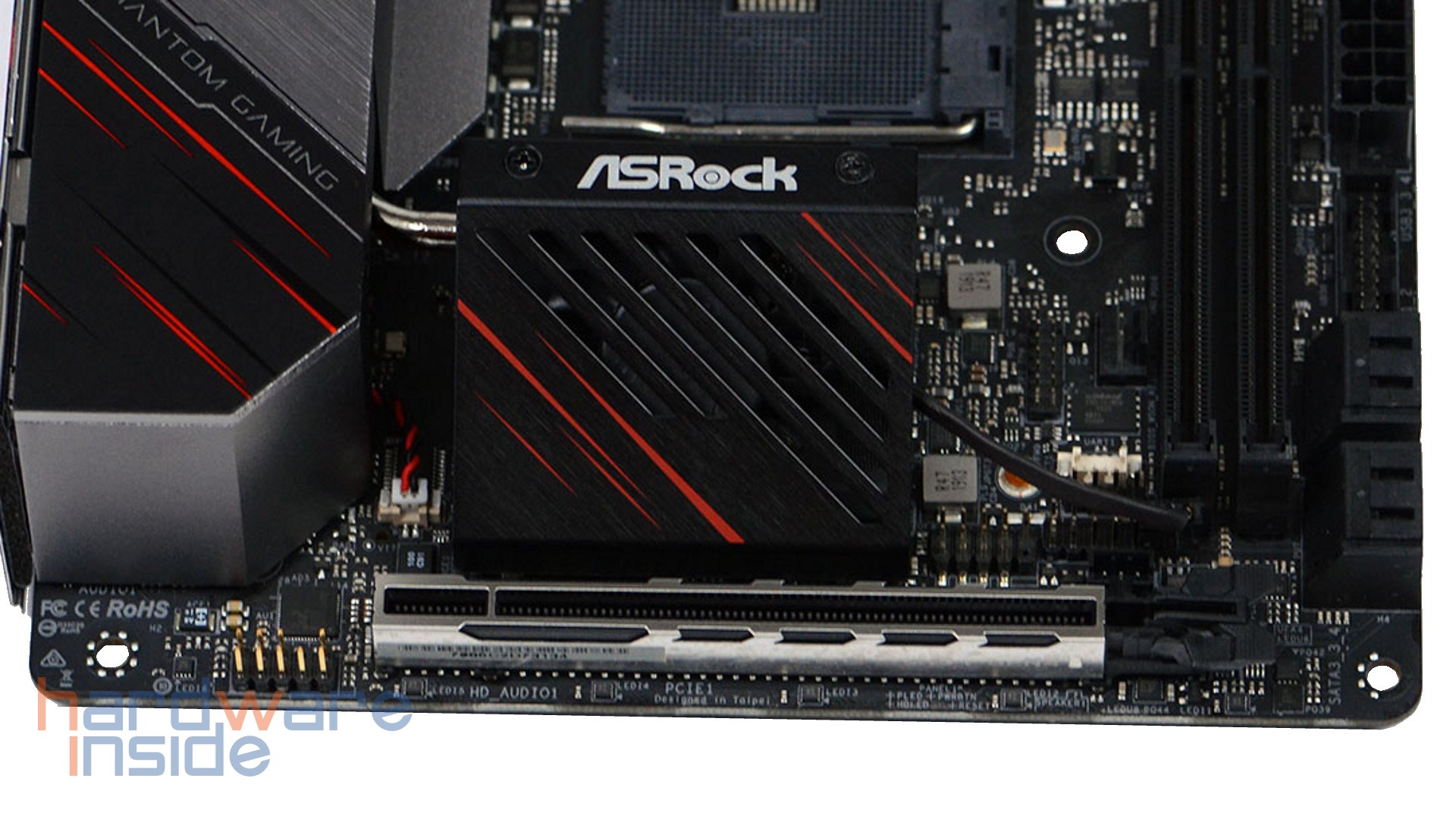 ASRock Phantom Gaming ITX-TB3 - 7.jpg