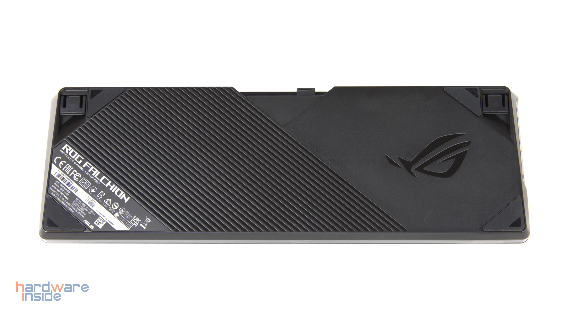 ASUS-ROG-Falchion-Review-8.jpg