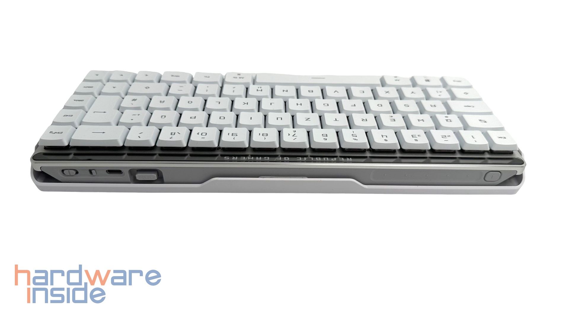 ASUS ROG Falchion RX Low Profile - 12.jpg