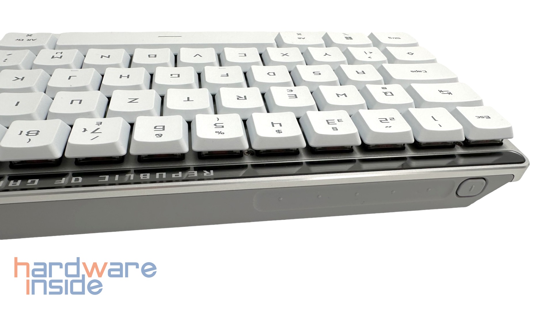 ASUS ROG Falchion RX Low Profile - 23.jpg