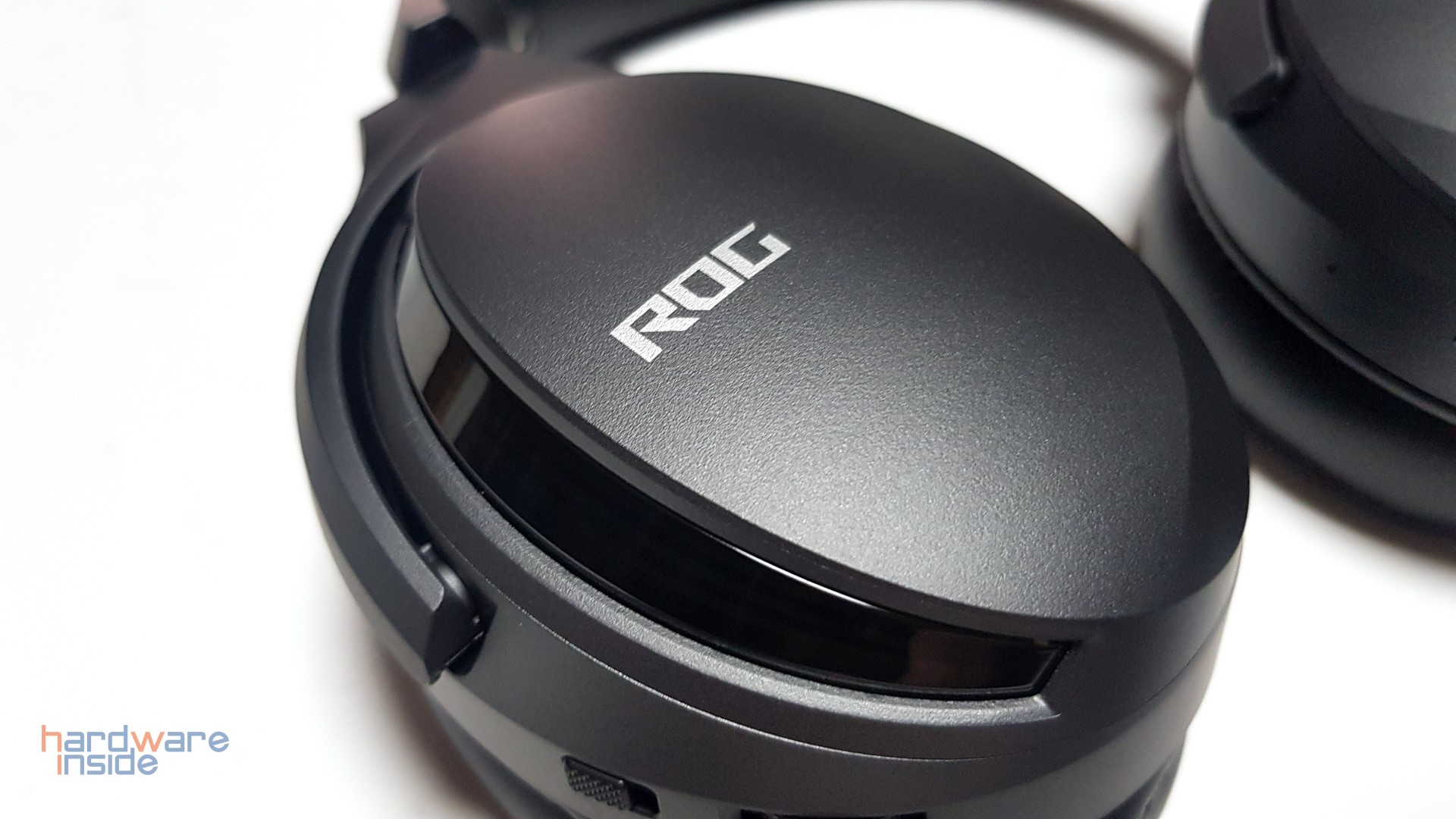 ASUS ROG FUSION II - 14.jpg