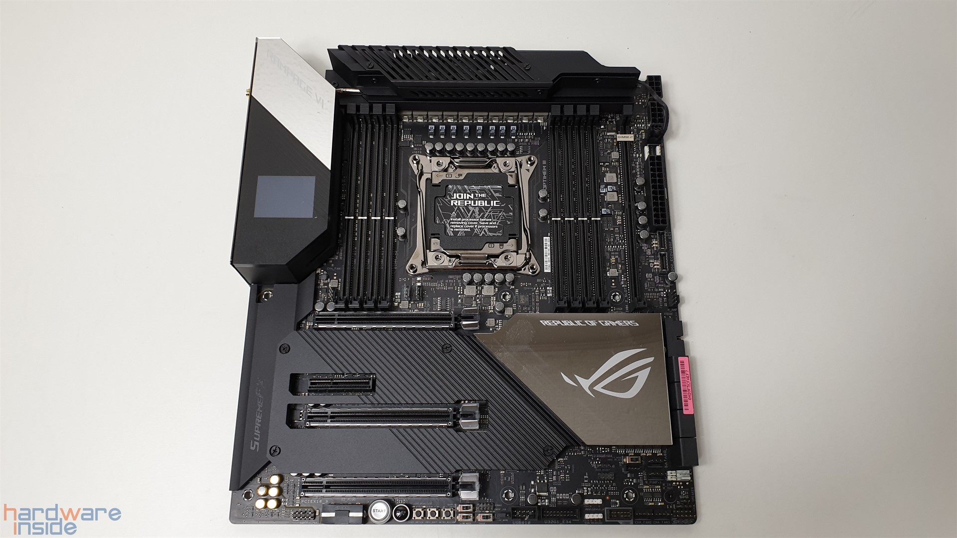 ASUS ROG RAMPAGE VI EXTREME ENCORE.jpg