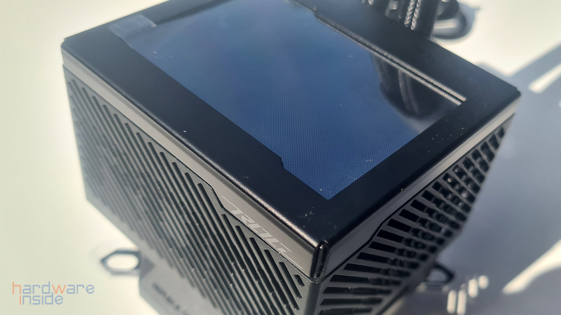 asus rog ryujin 3 360 ARGB_24.jpg