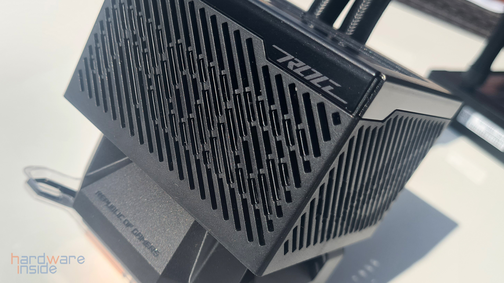 asus rog ryujin 3 360 ARGB_25.jpg