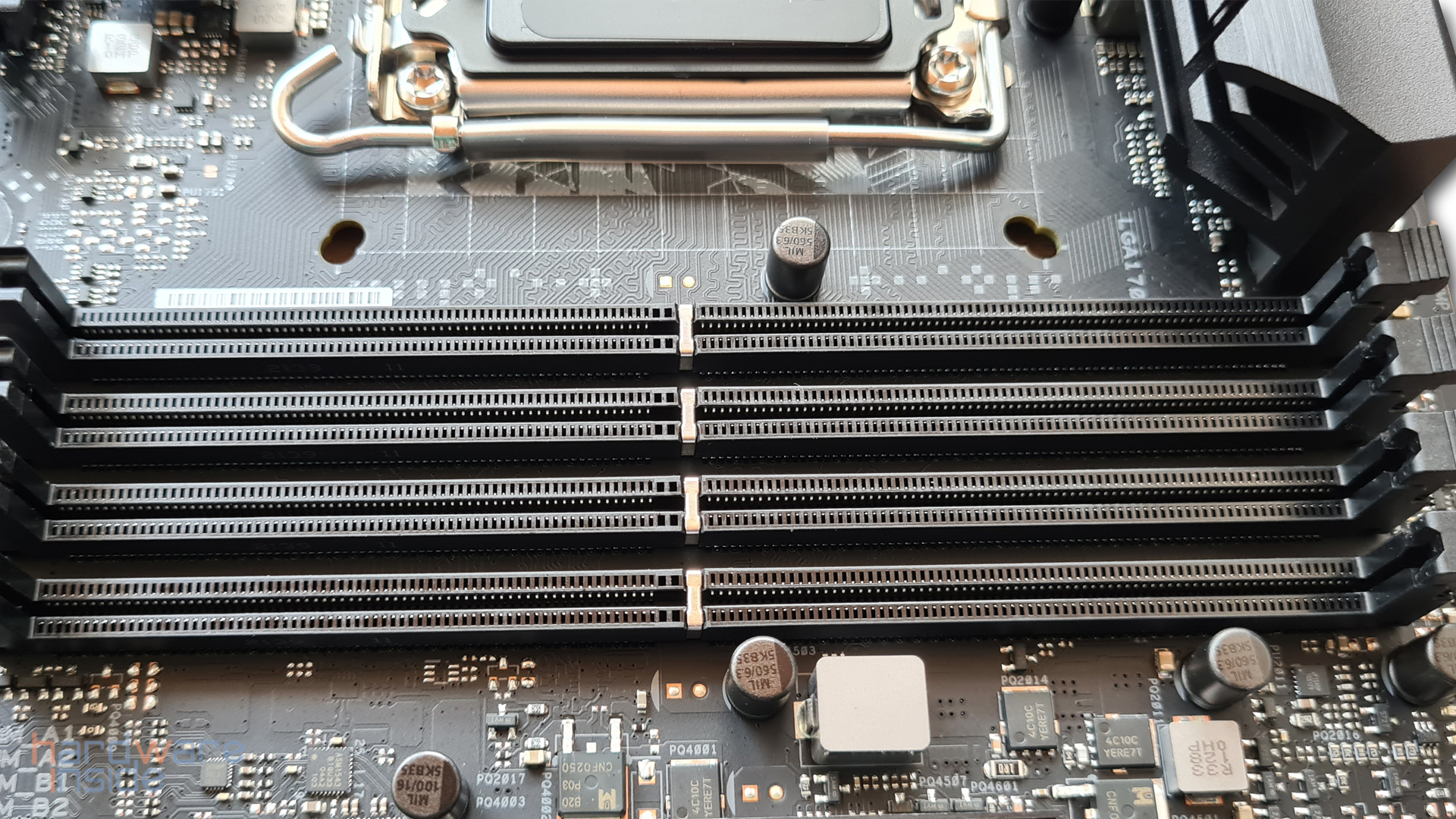 asus rog strix b660-g gaming wifi_29.jpg