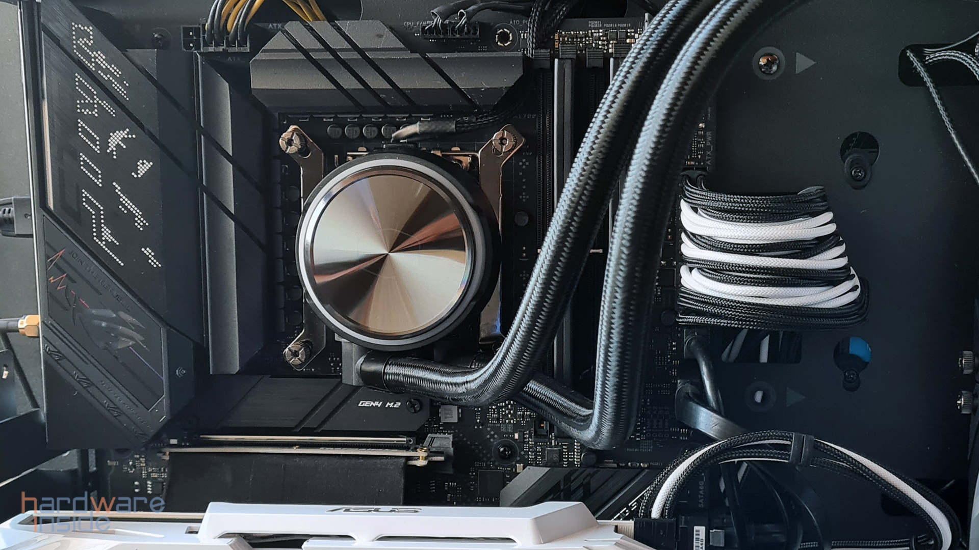 asus rog strix b660-g gaming wifi_34.jpg