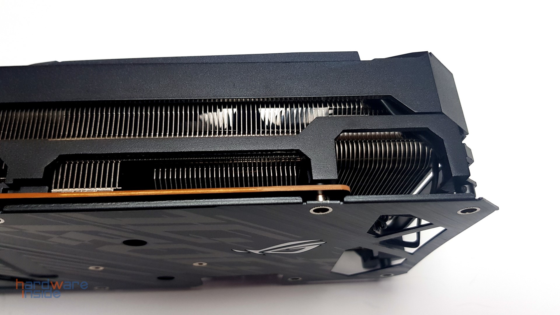 ASUS ROG STRIX RX 6700 XT 012G Gaming - 12.jpg