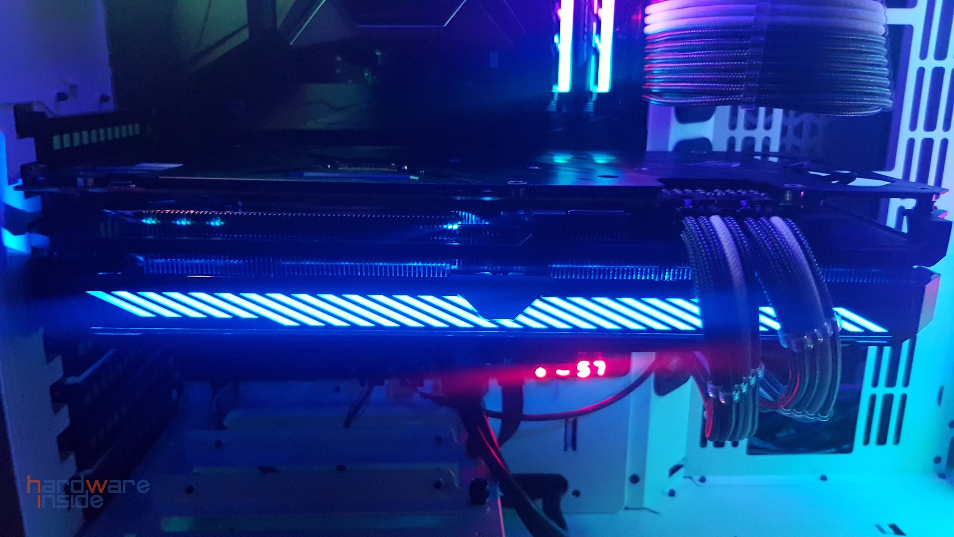 ASUS ROG STRIX RX 6700 XT 012G Gaming - 26.jpg