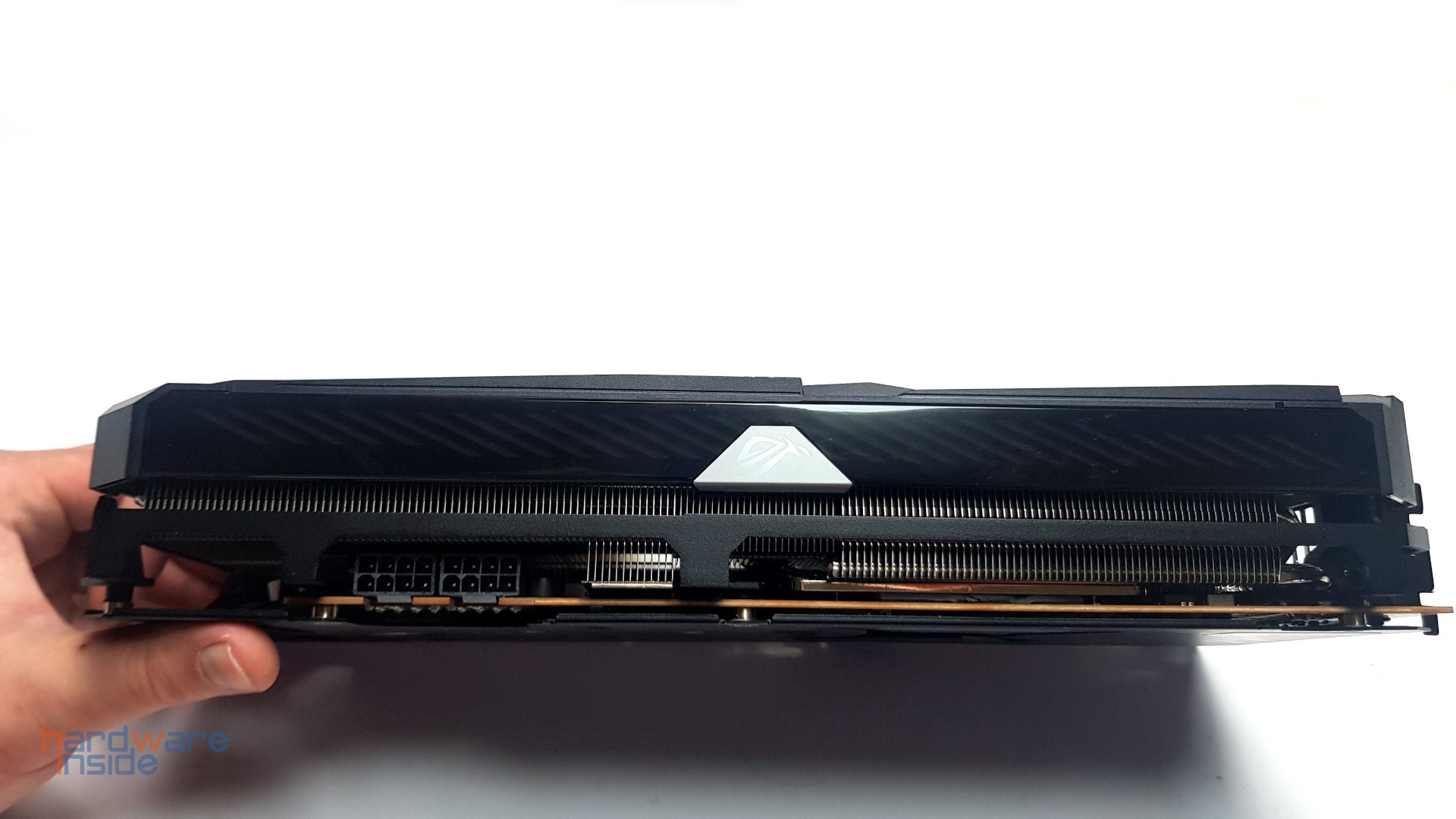 ASUS ROG STRIX RX 6700 XT 012G Gaming - 8.jpg