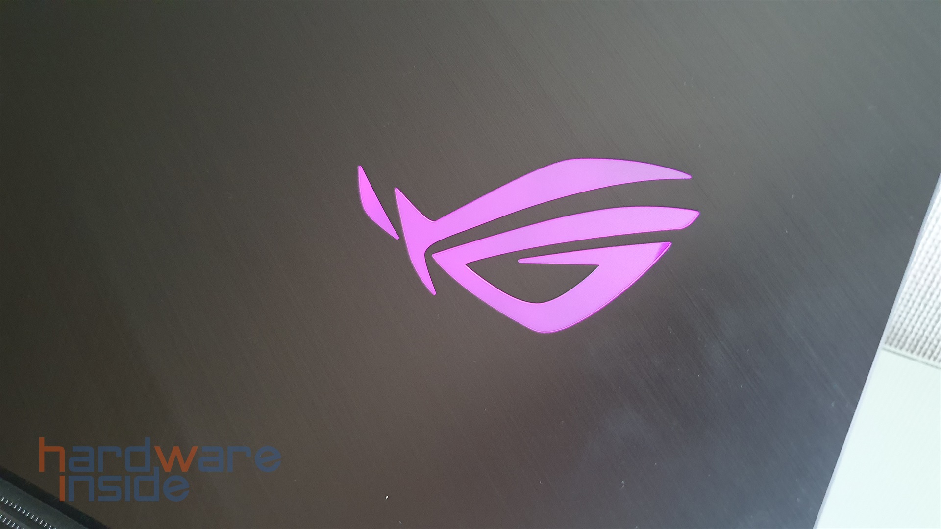 ASUS ROG STRIX SCAR III G531GW-AZ150T20.jpg