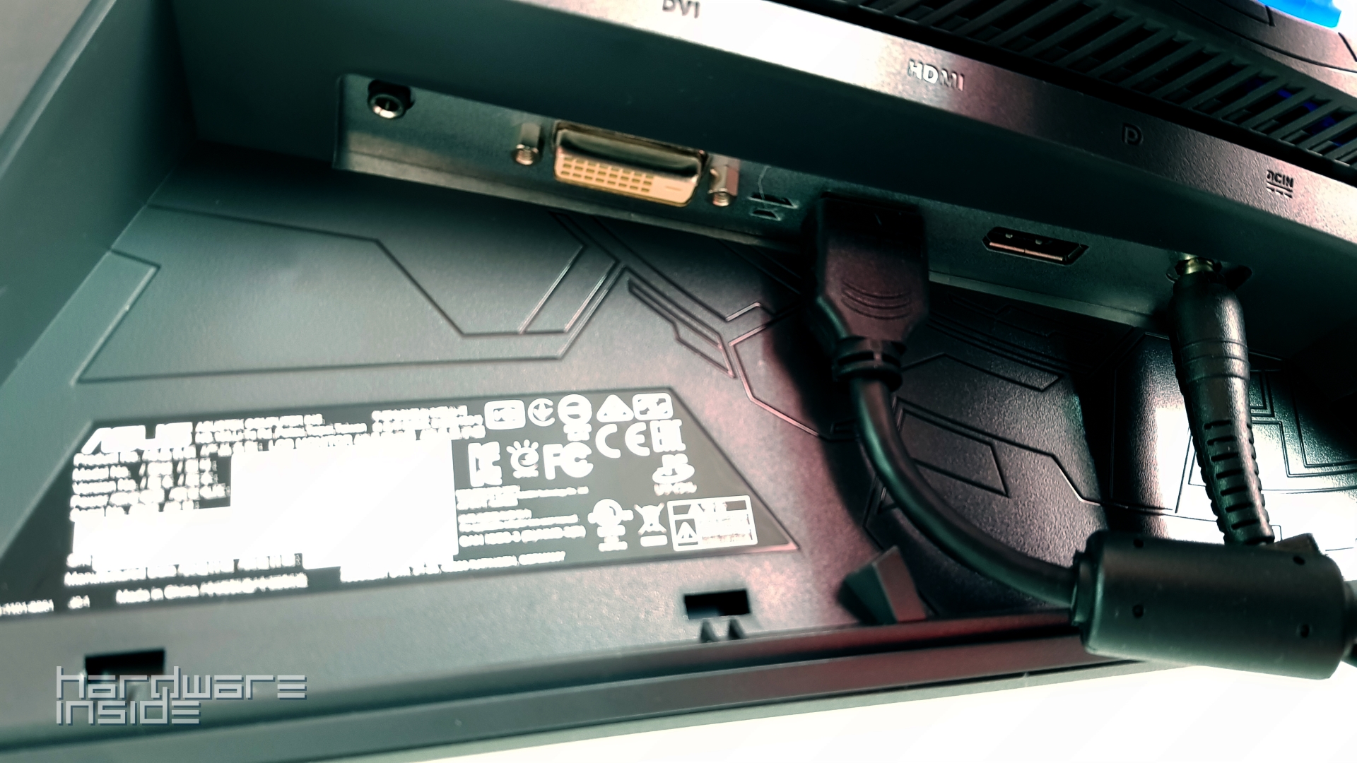 ASUS ROG Strix XG27VQ - 10