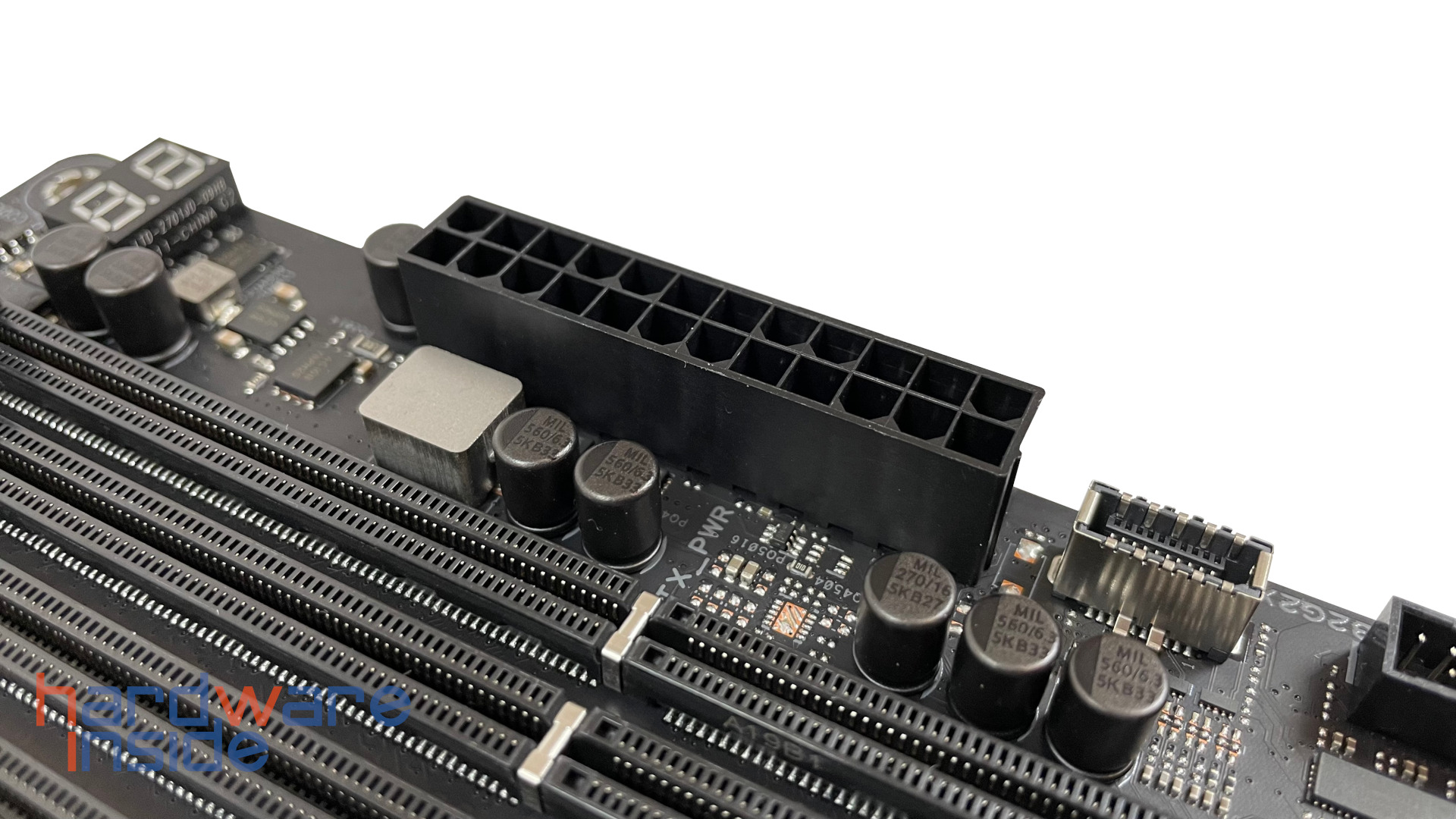 ASUS ROG STRIX Z690-E GAMING WIFI_21