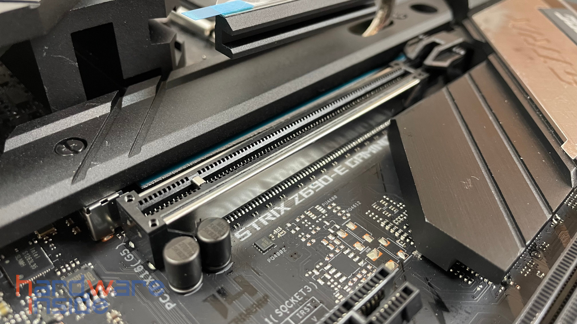 ASUS ROG STRIX Z690-E GAMING WIFI_24