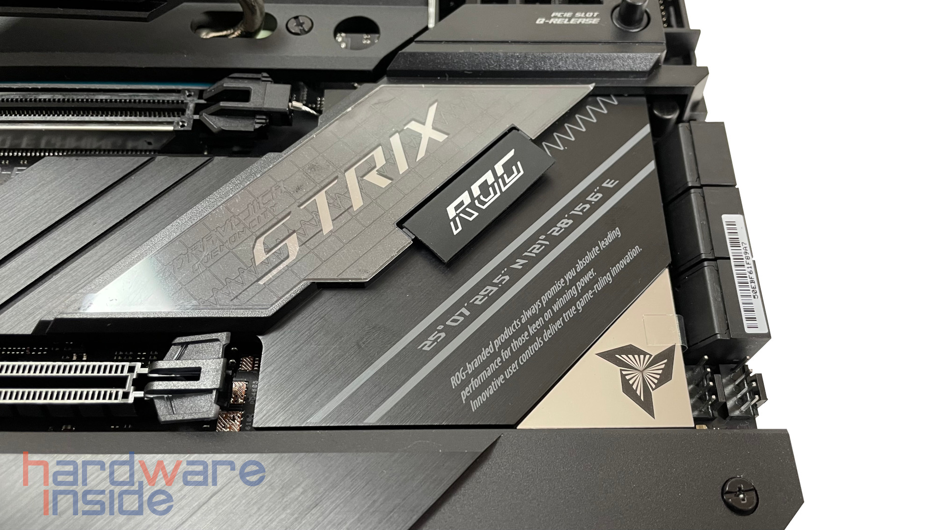 ASUS ROG STRIX Z690-E GAMING WIFI_25