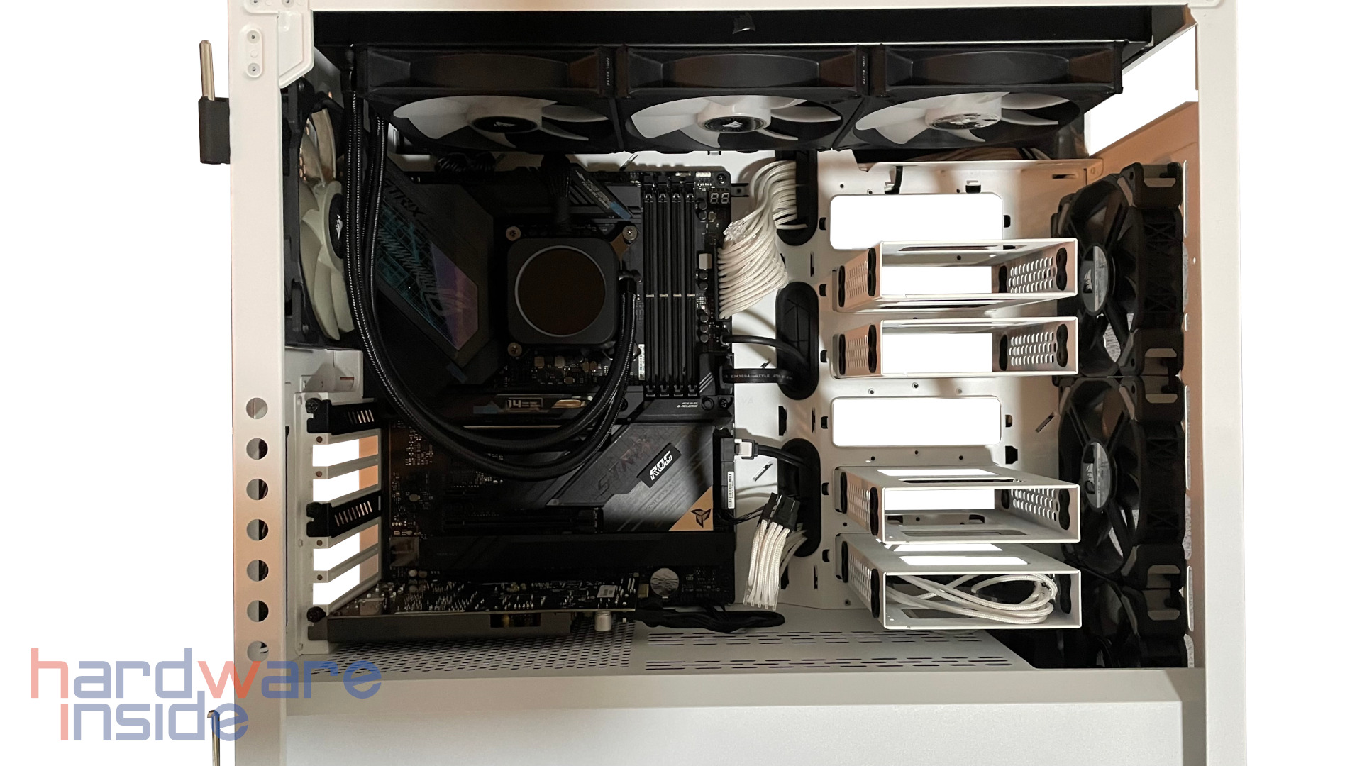 ASUS ROG STRIX Z690-E GAMING WIFI_47