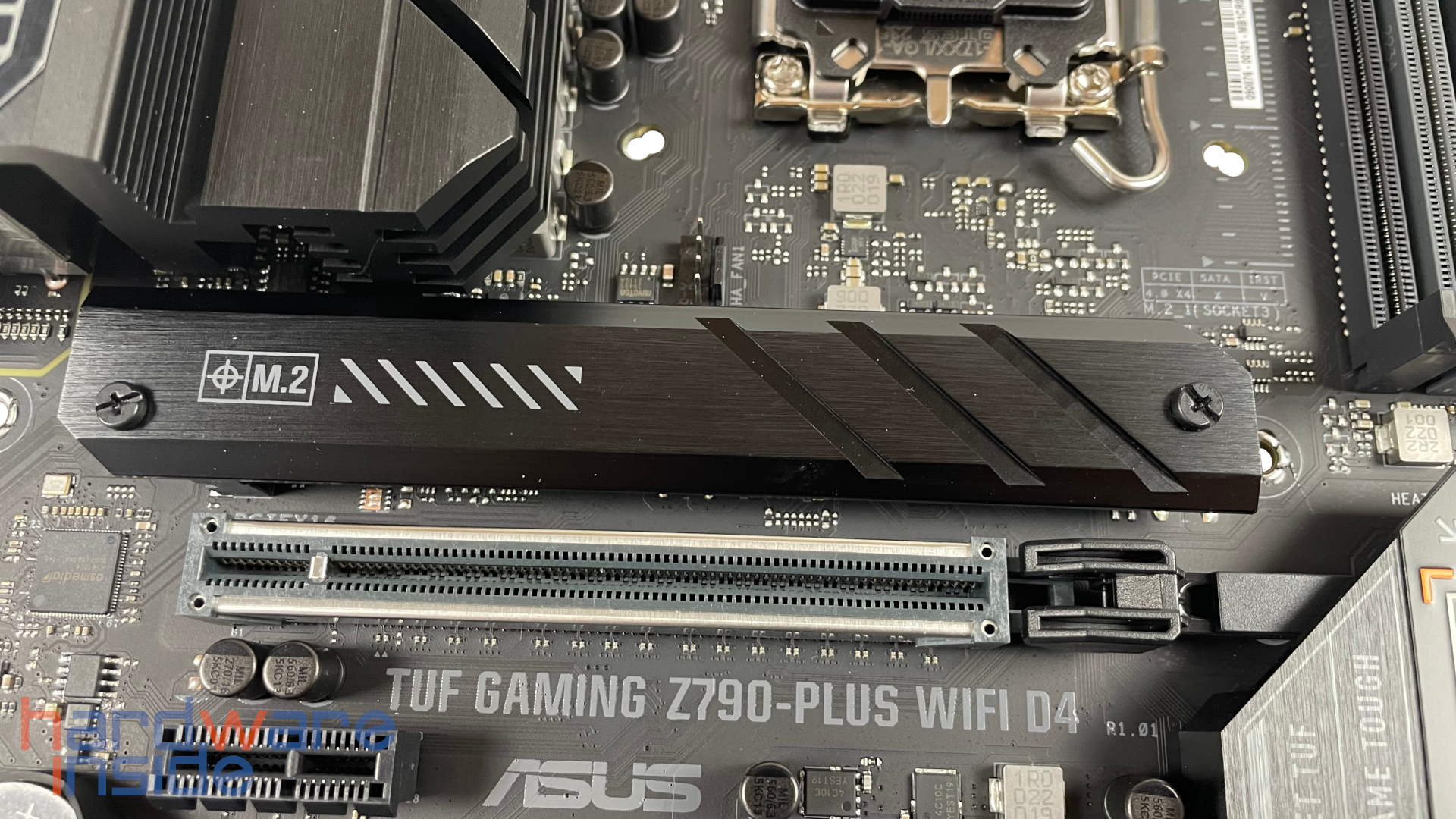ASUS TUF GAMING Z790-PLUS WIFI D4_10