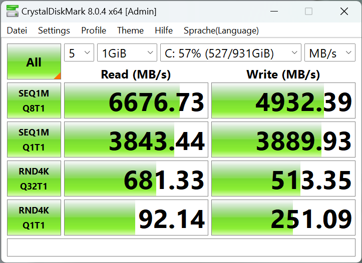 ASUS TUF GAMING Z790-PLUS WIFI D4_CrystalDisk_standard