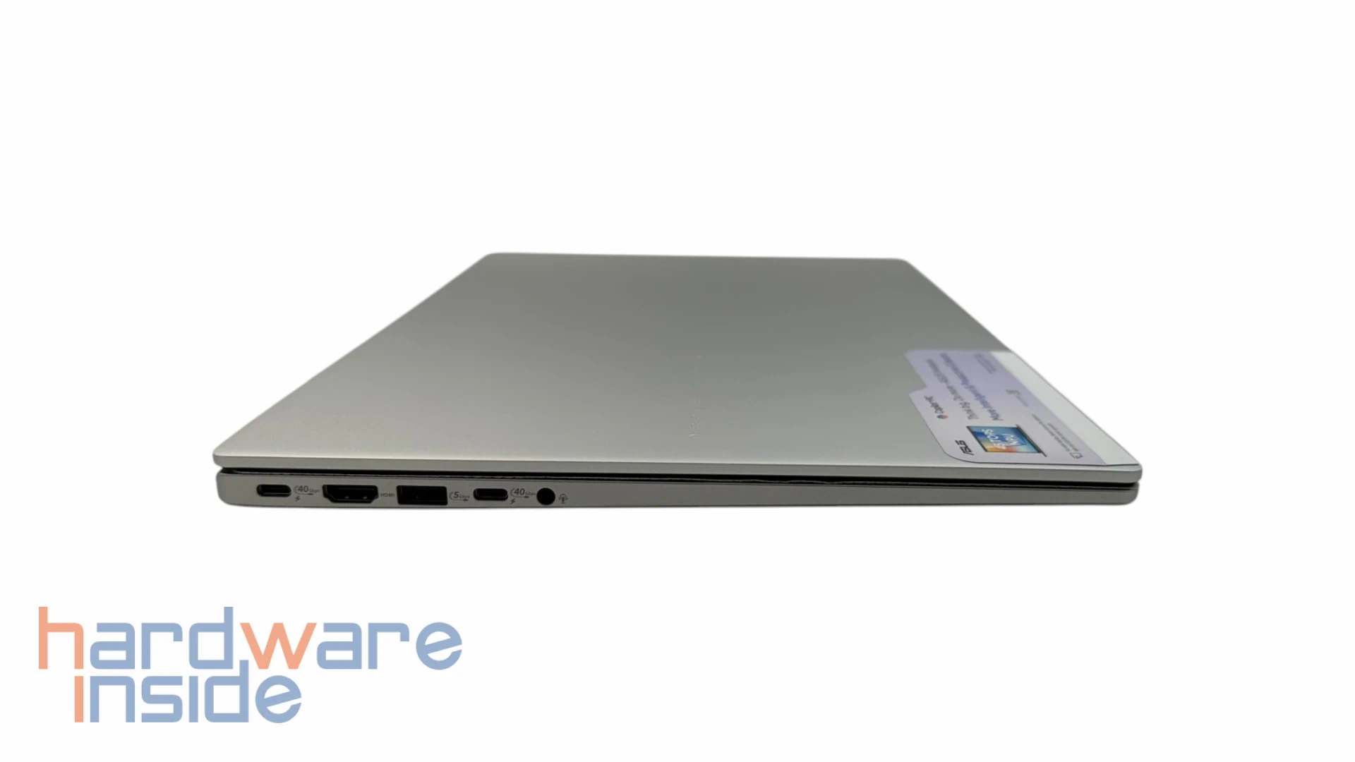 ASUS Vivobook 16 - 017.webp
