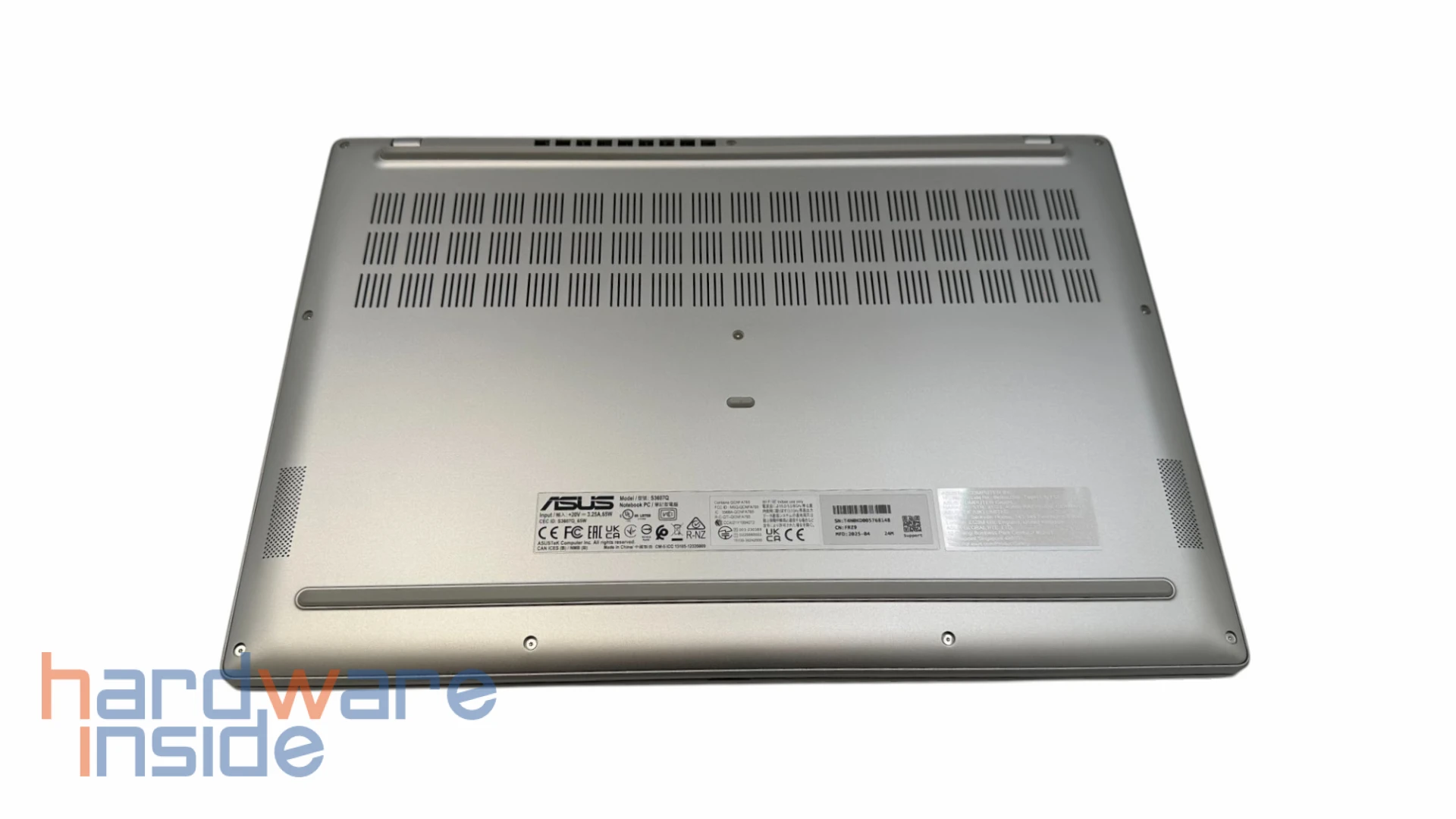 ASUS Vivobook 16 - 020.webp