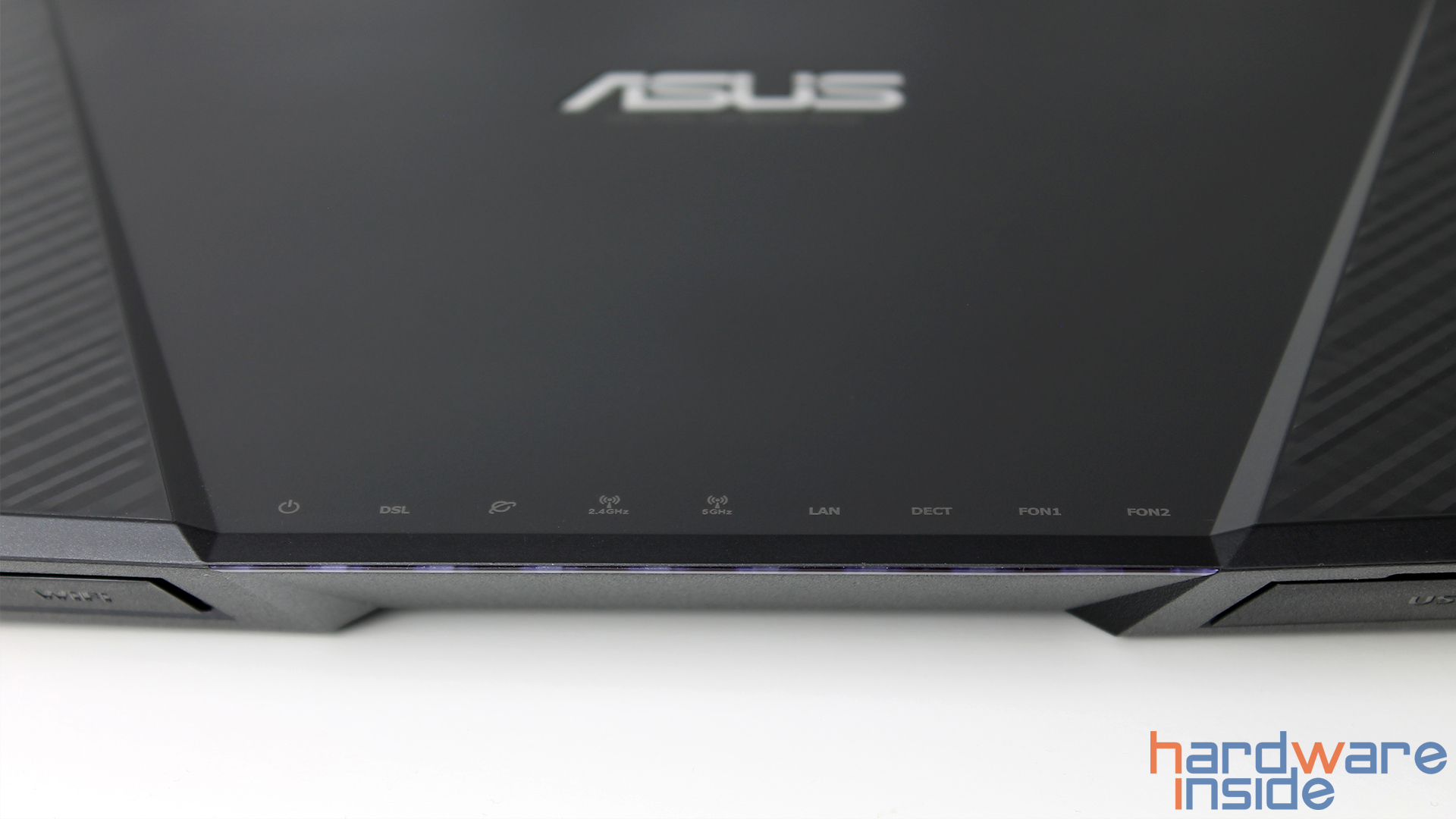 Asus_DSLAC68VG_05.jpg