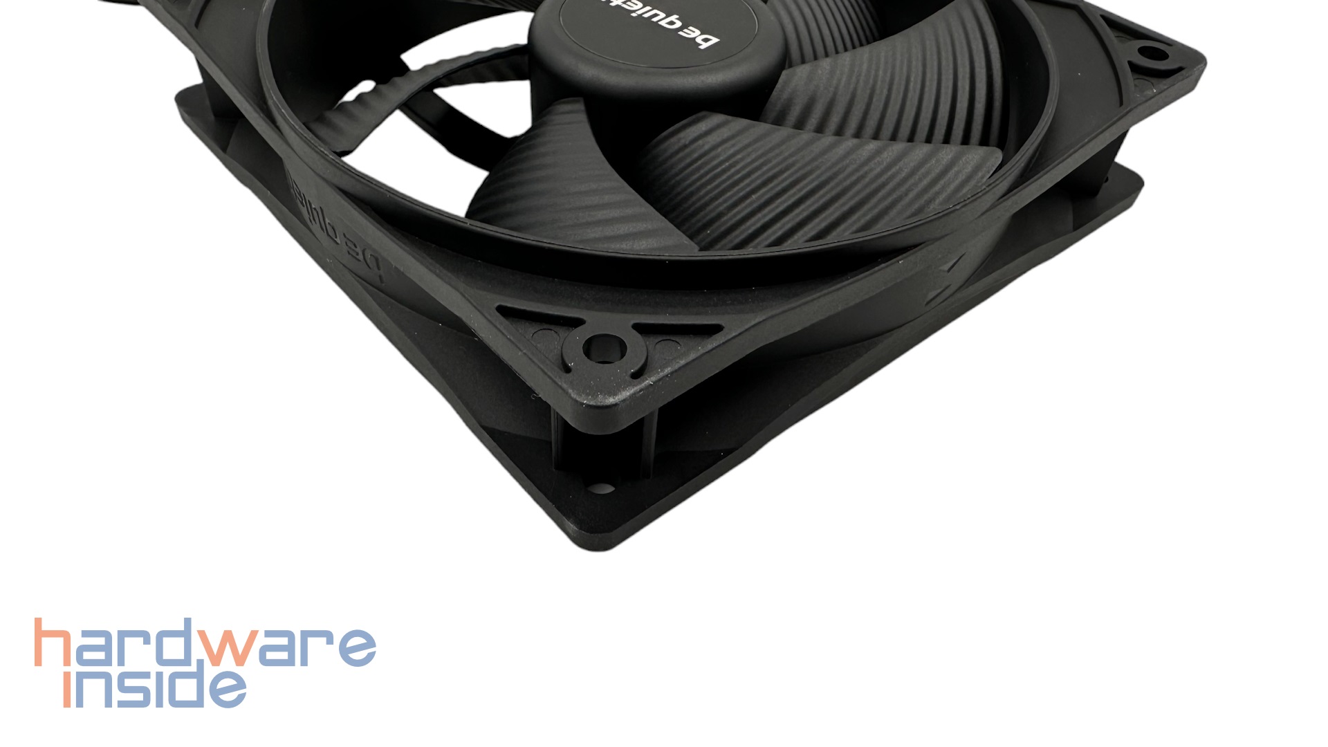 be quiet! Pure Wings 3 - 1.jpg