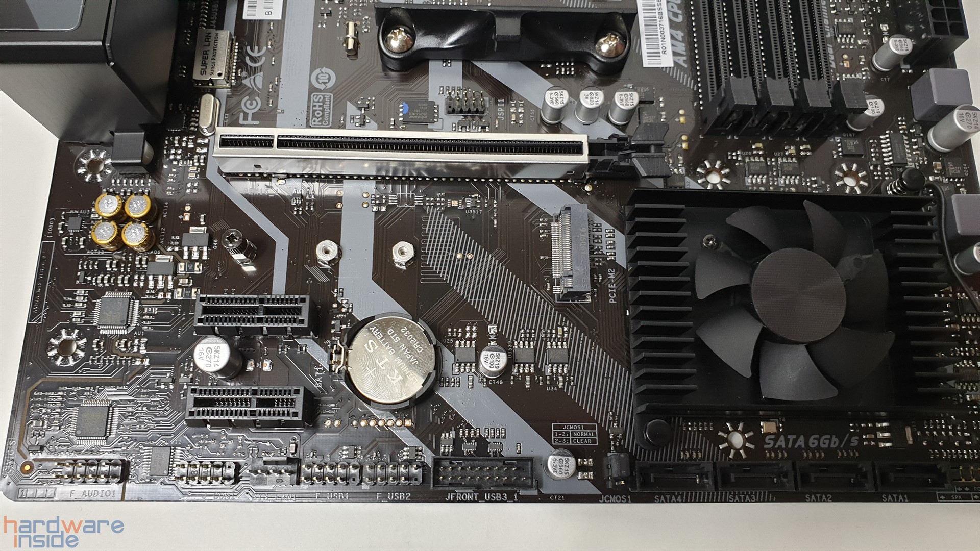 BIOSTAR RACING X570GT - PCIe, M,2-Slot.jpg