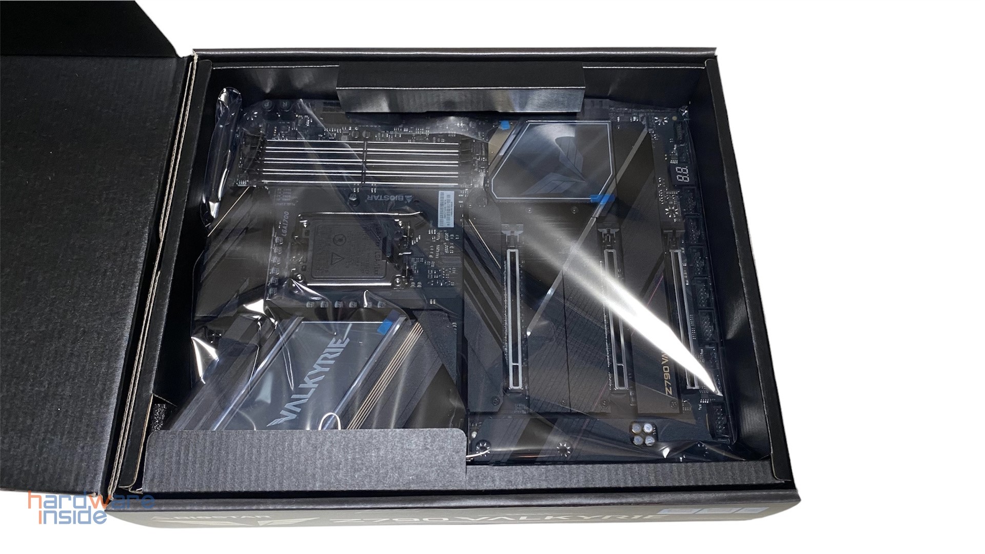 BIOSTAR_Z790_VALKYRIE_3.jpg