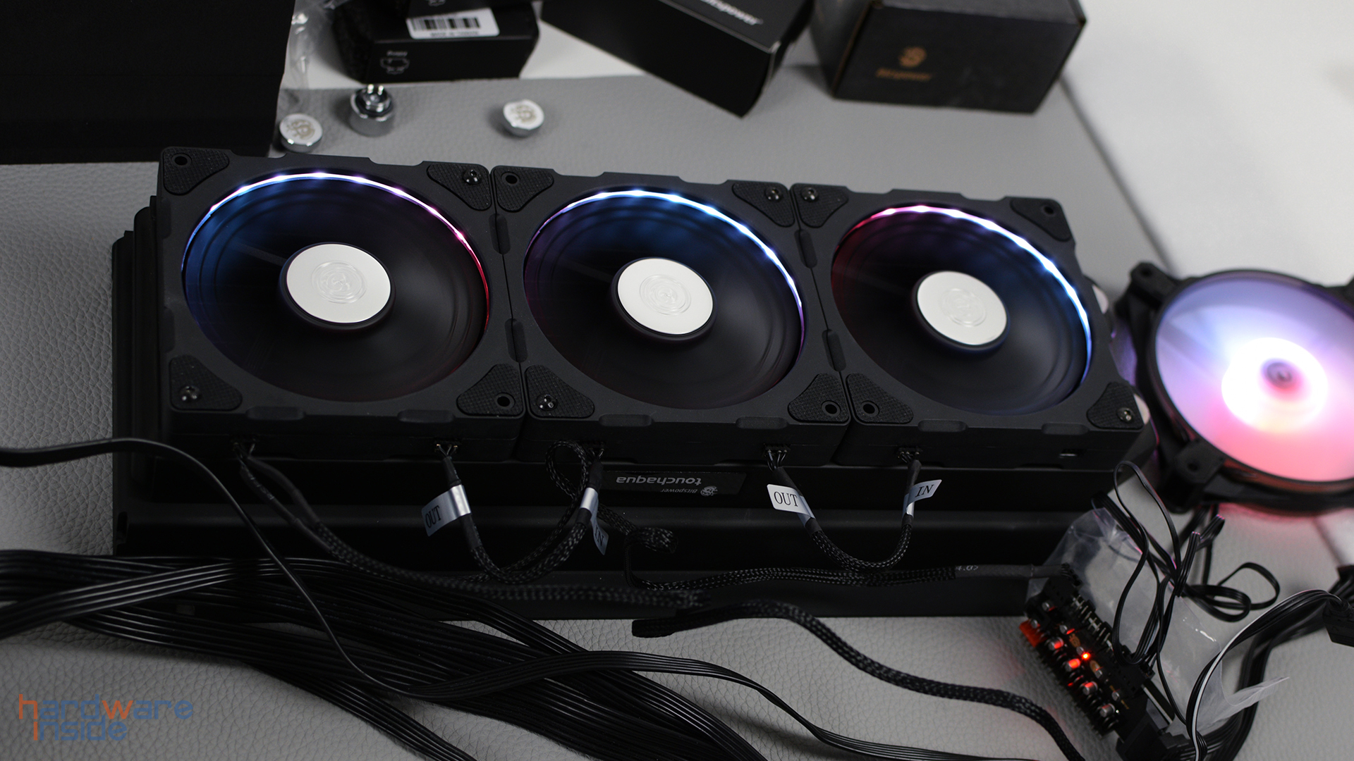 Bitspower Njord Dual Fin DRGB (32).jpg