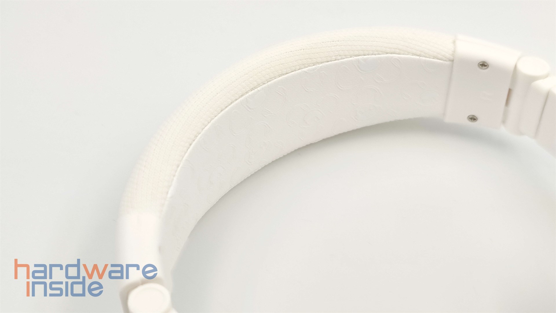 BuddyPhones Explore+ - 9.jpg