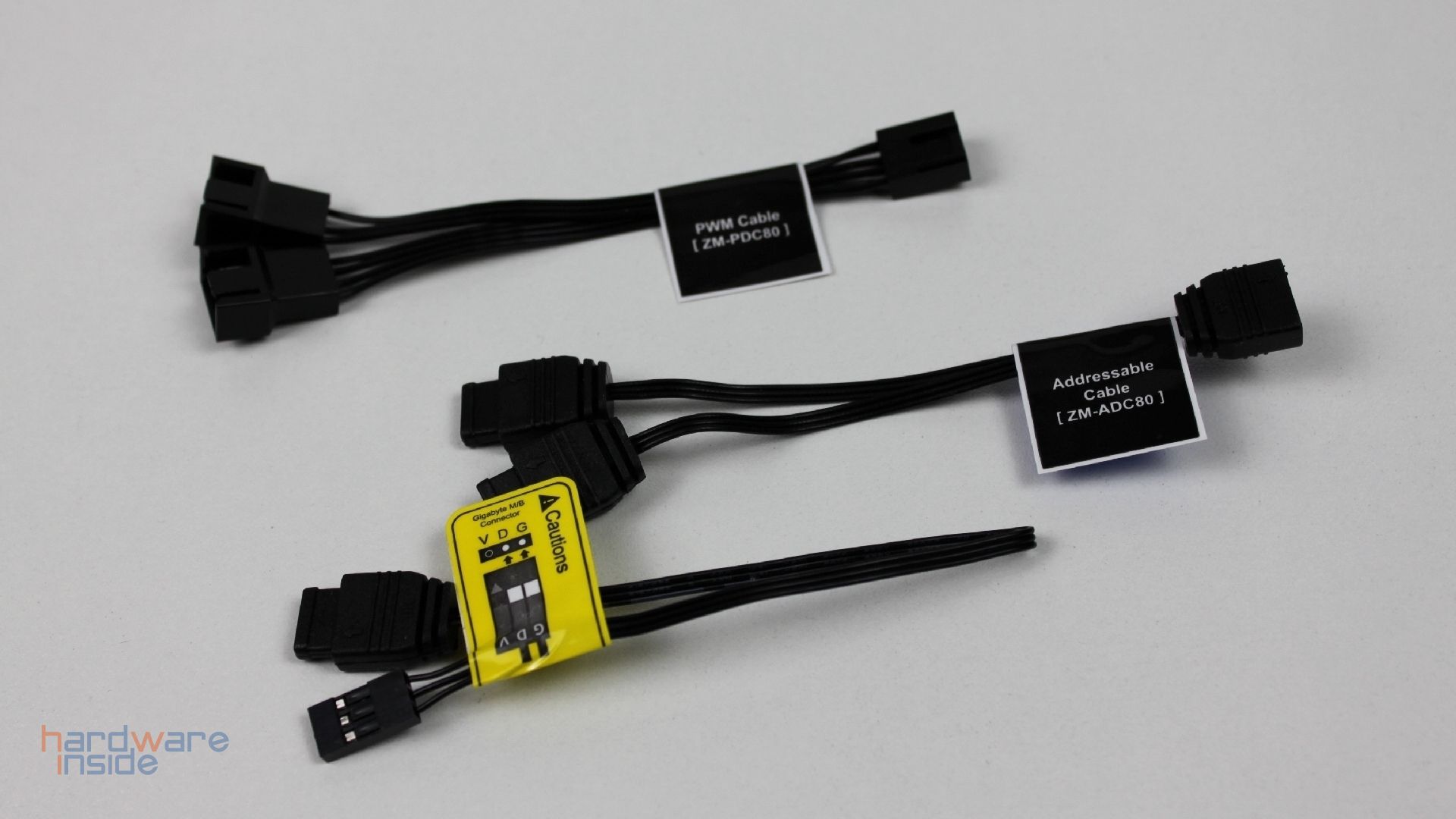 CNPS20X_Accessories_Box_Adapterkabel.jpg