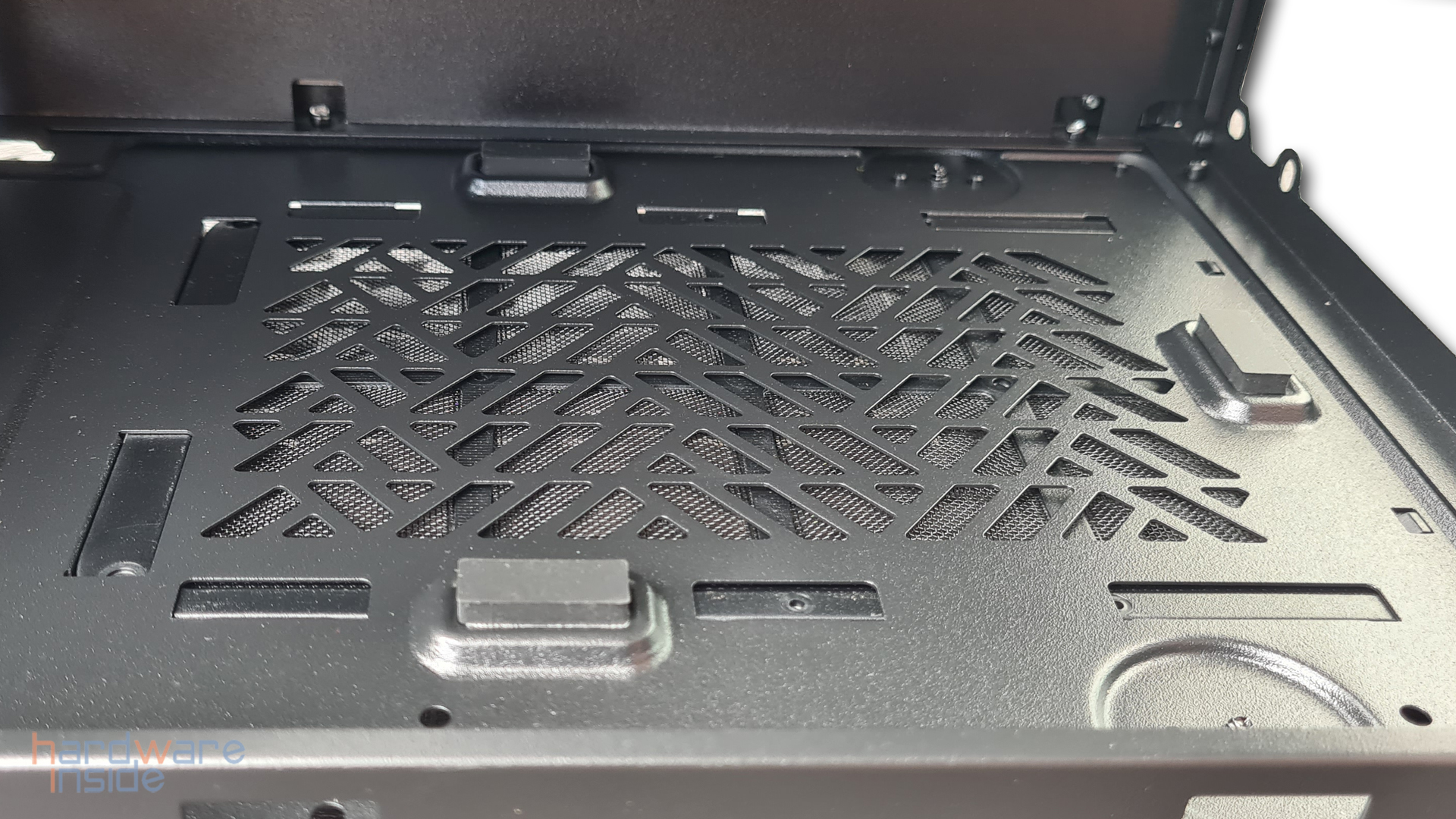 cooler master masterbox 520_14.jpg