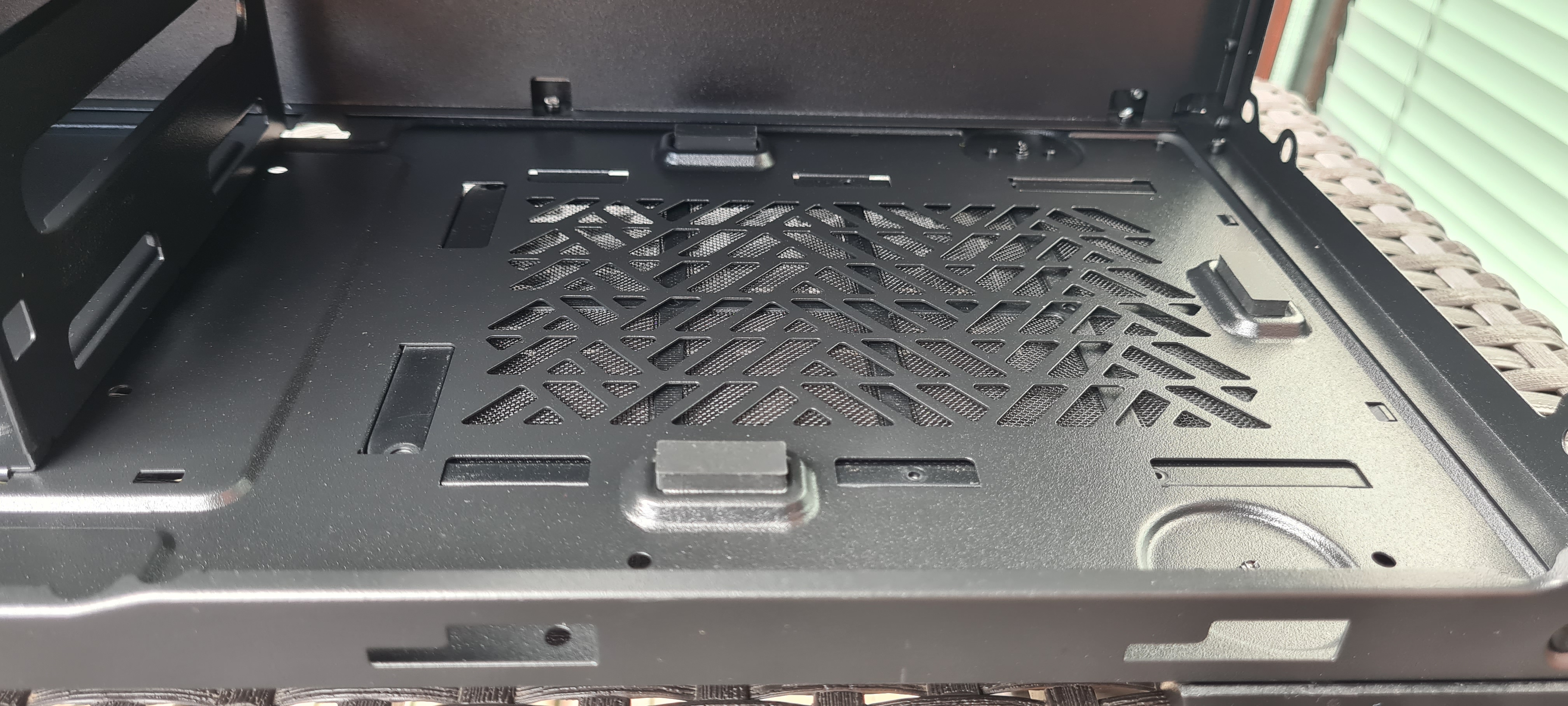 cooler master masterbox 520_17a.jpg