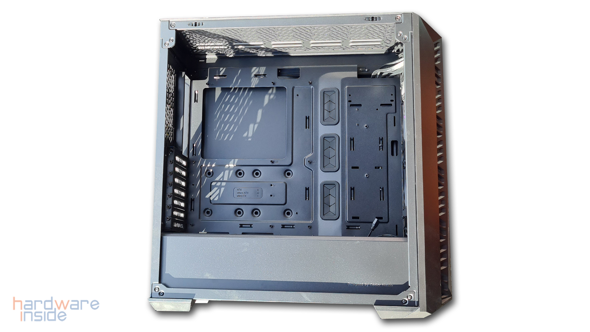 cooler master masterbox 520_7.jpg